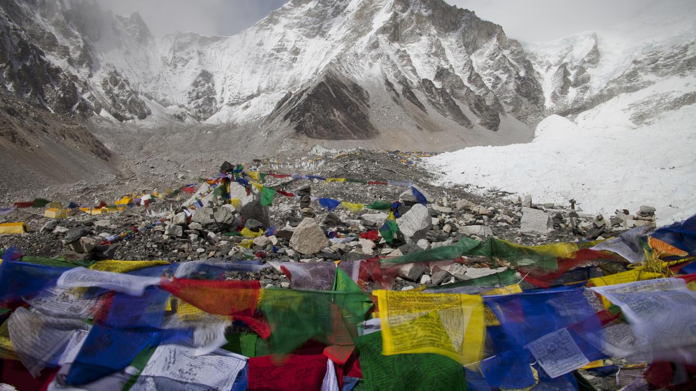 everest intervista,re.jpg