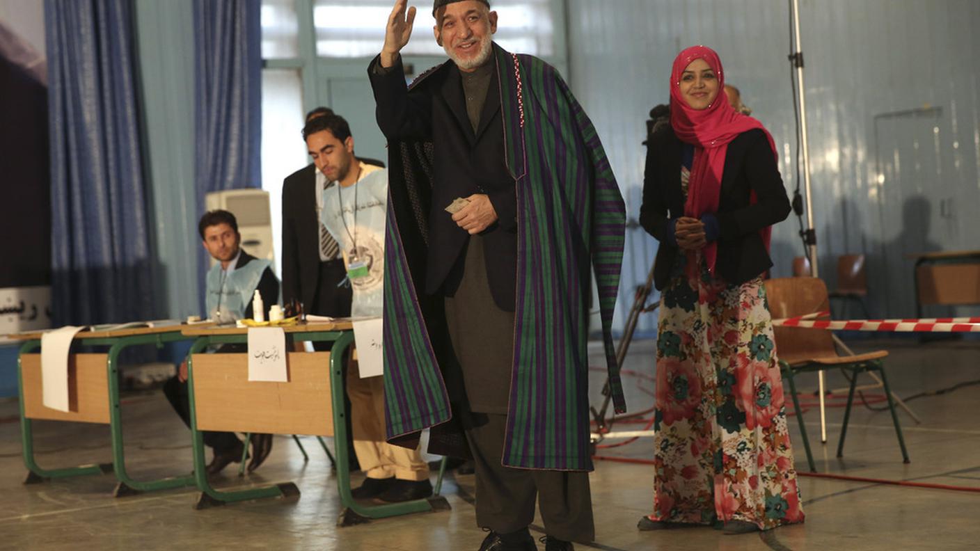 afghanistan elezioni hamid kharzai 5.4.14 ky.JPG