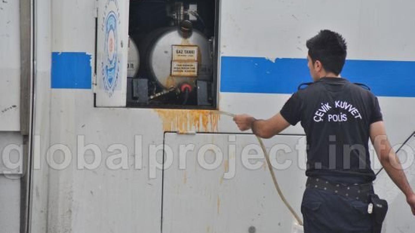 Turchia gas urticante 3.jpg