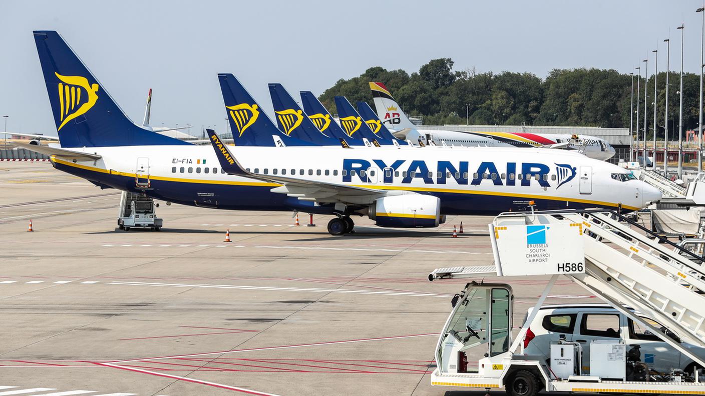 Aeroplani di Ryanair nell'aeroporto di Bruxelles