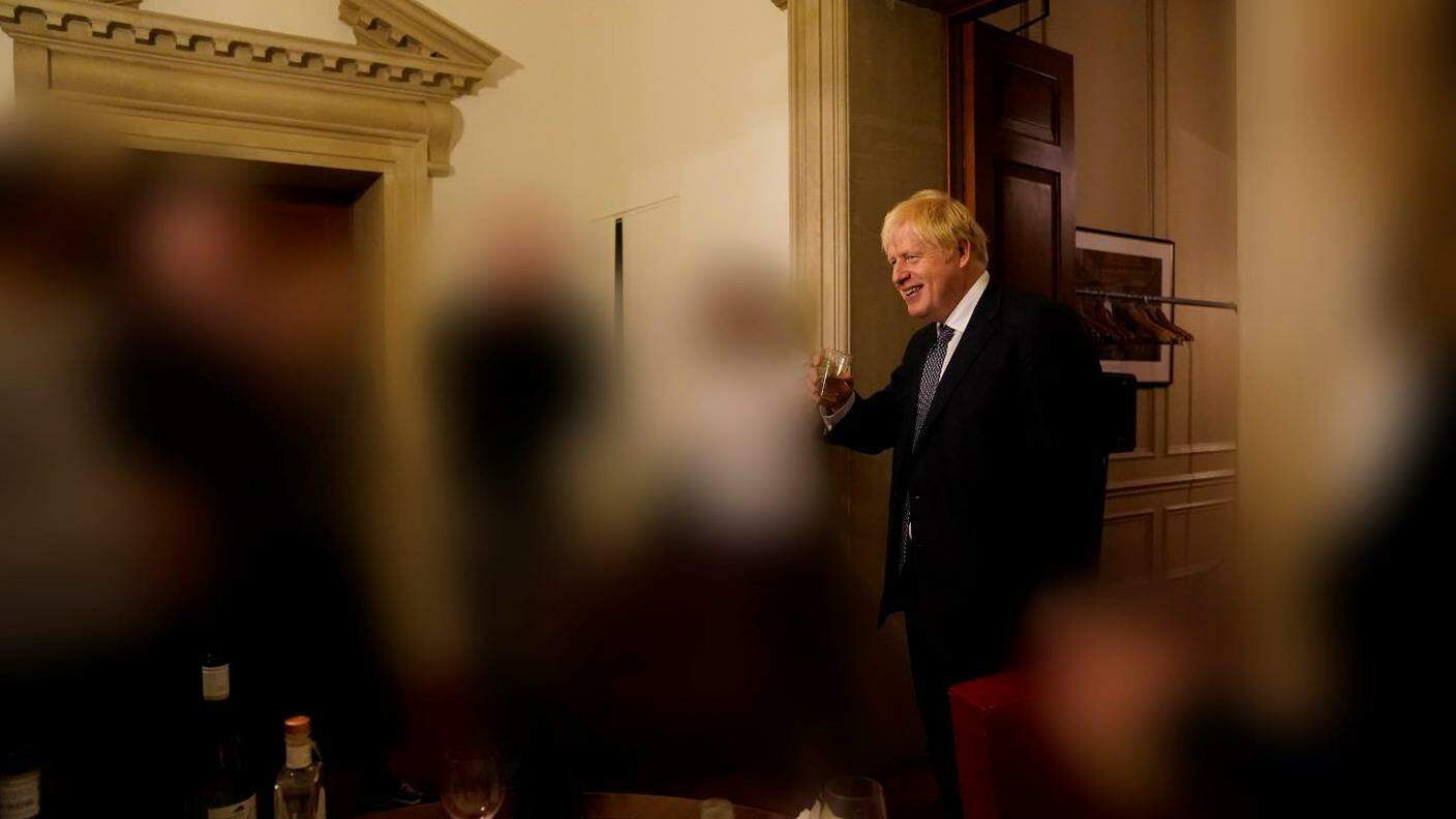 La foto che incriminò Boris Johnson
