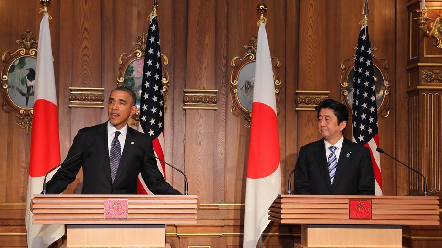 Obama e Abe durante la conferenza stampa
