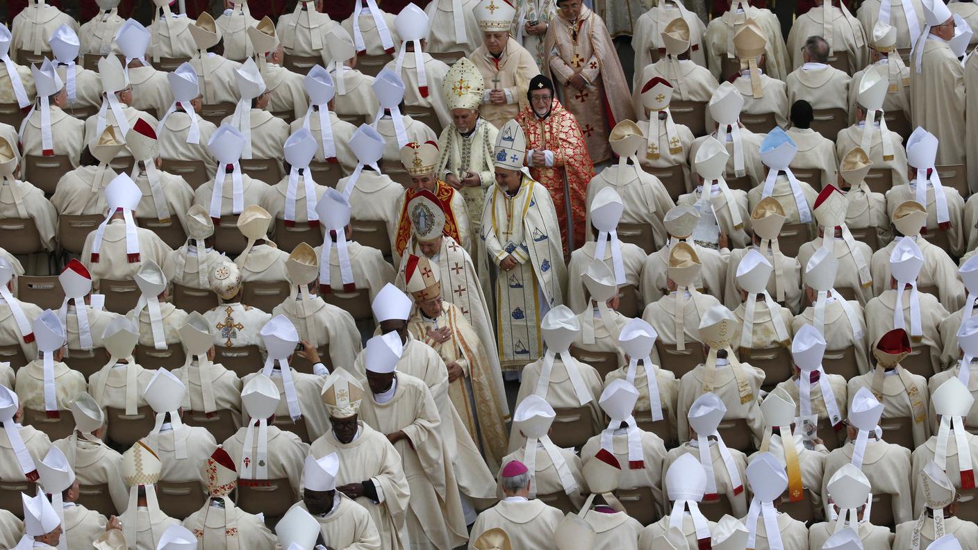messa canonizzazione 12 re.jpg