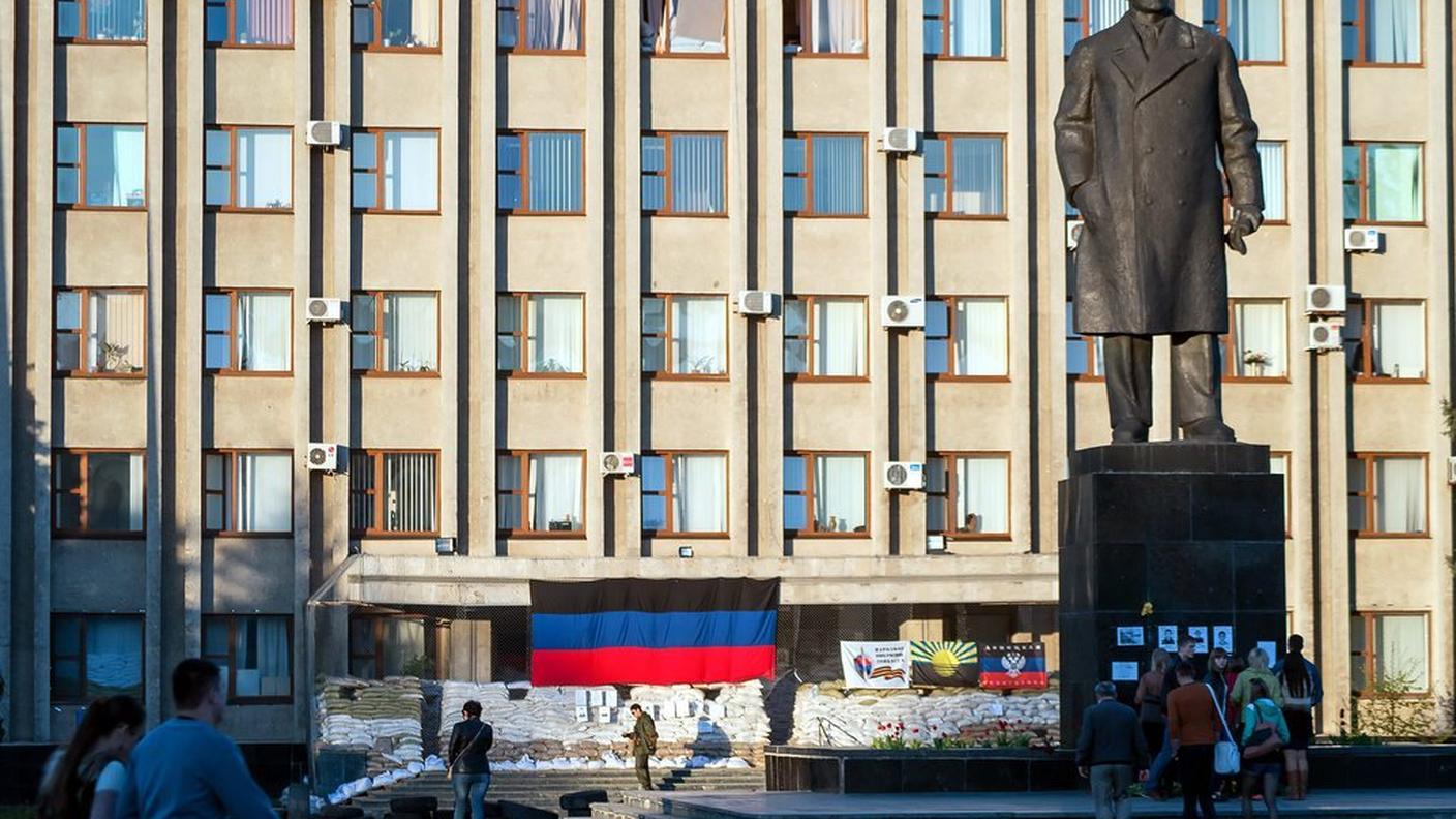 La sede amministrativa di Slaviansk, controllata dai filorussi che hanno nelle loro mani anche i 13 occidentali