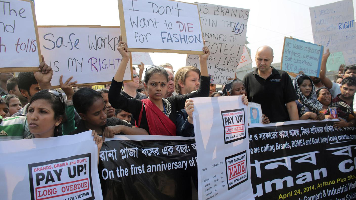 bangladesh rana plaza2 24.4.14 re.JPG
