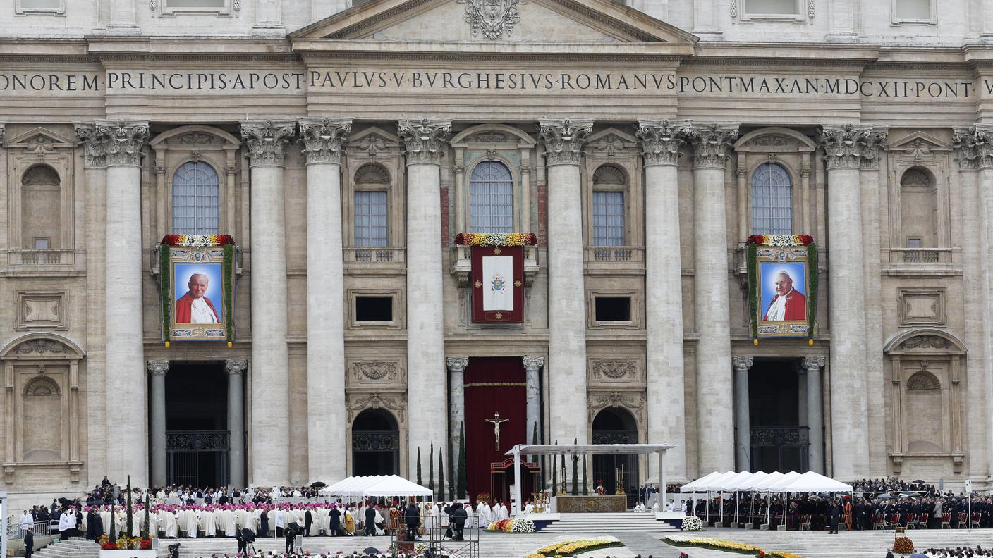 messa canonizzazione 13 re.jpg