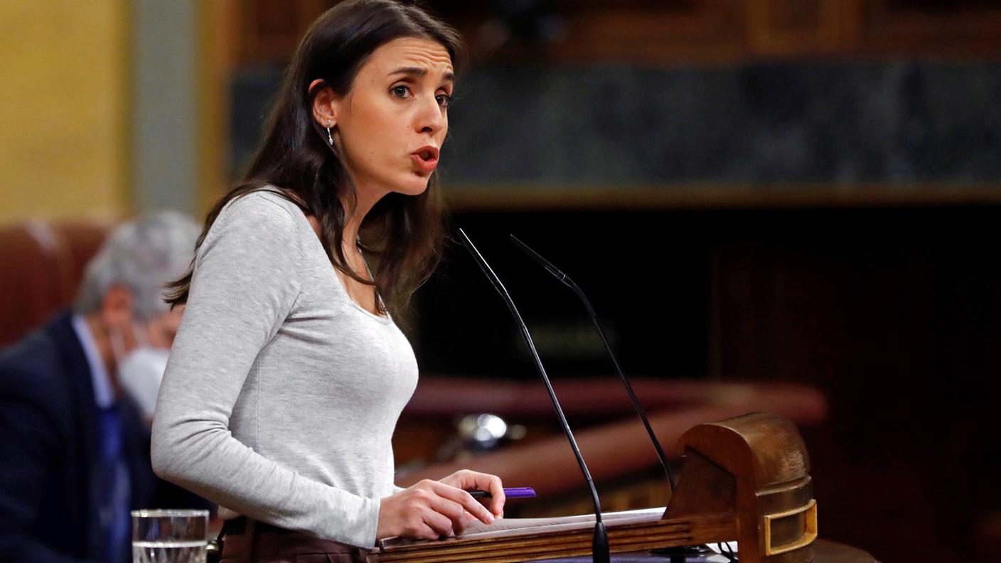 "Oggi è una giornata di vittoria, dopo molti anni di lotta", ha dichiarato in aula la ministra per le pari opportunità Irene Montero