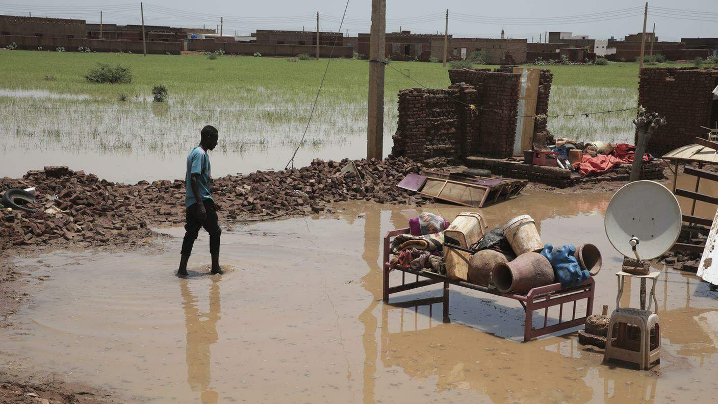 La distruzione portata dalle acque nel villaggio di Aboud a sud-est di Khartum