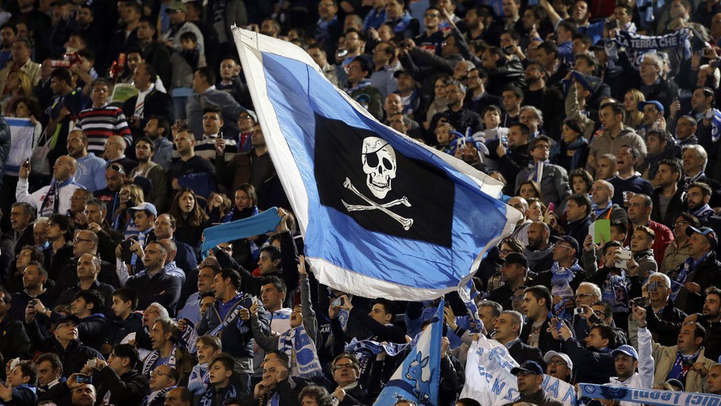 tifosi napoli roma ky.JPG