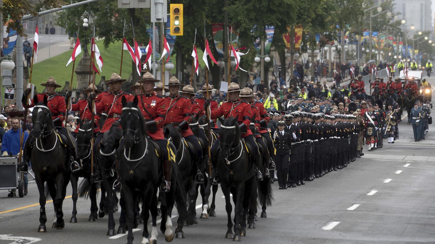 Il Canada ha salutato la regina a Ottawa