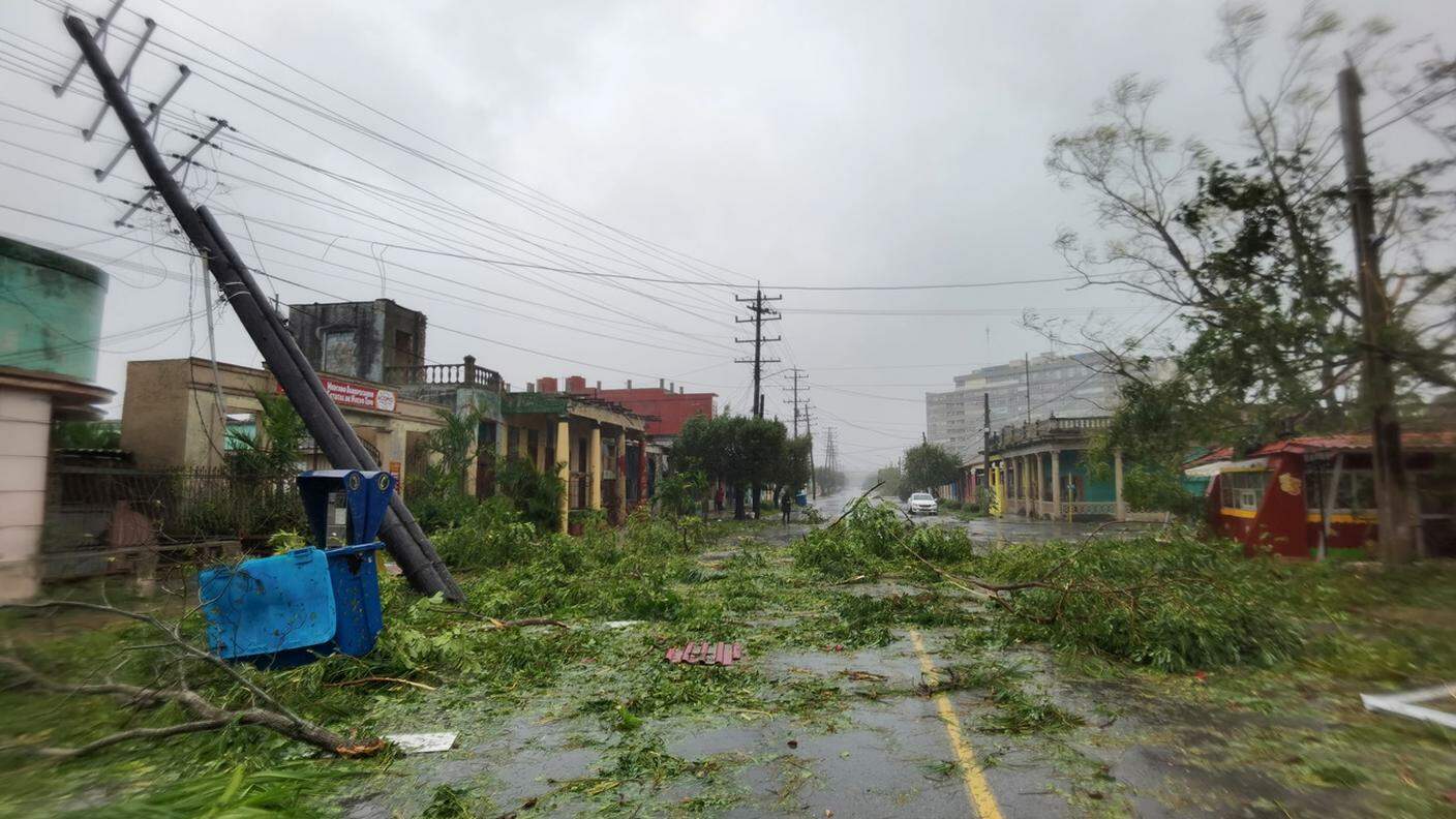 Ha causato danni importanti e due morti nella provincia cubana di Pinar del Rio