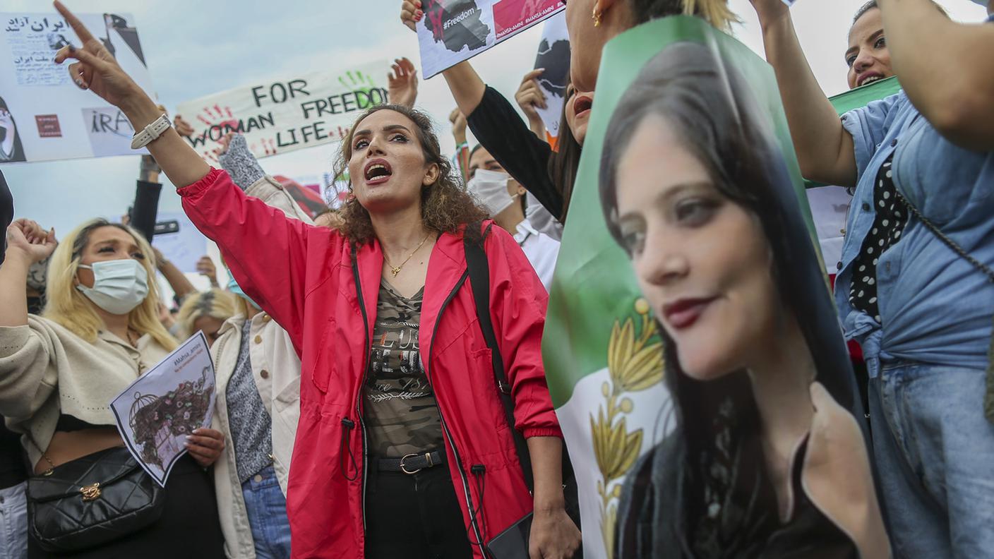Proteste per Mahsa Amini
