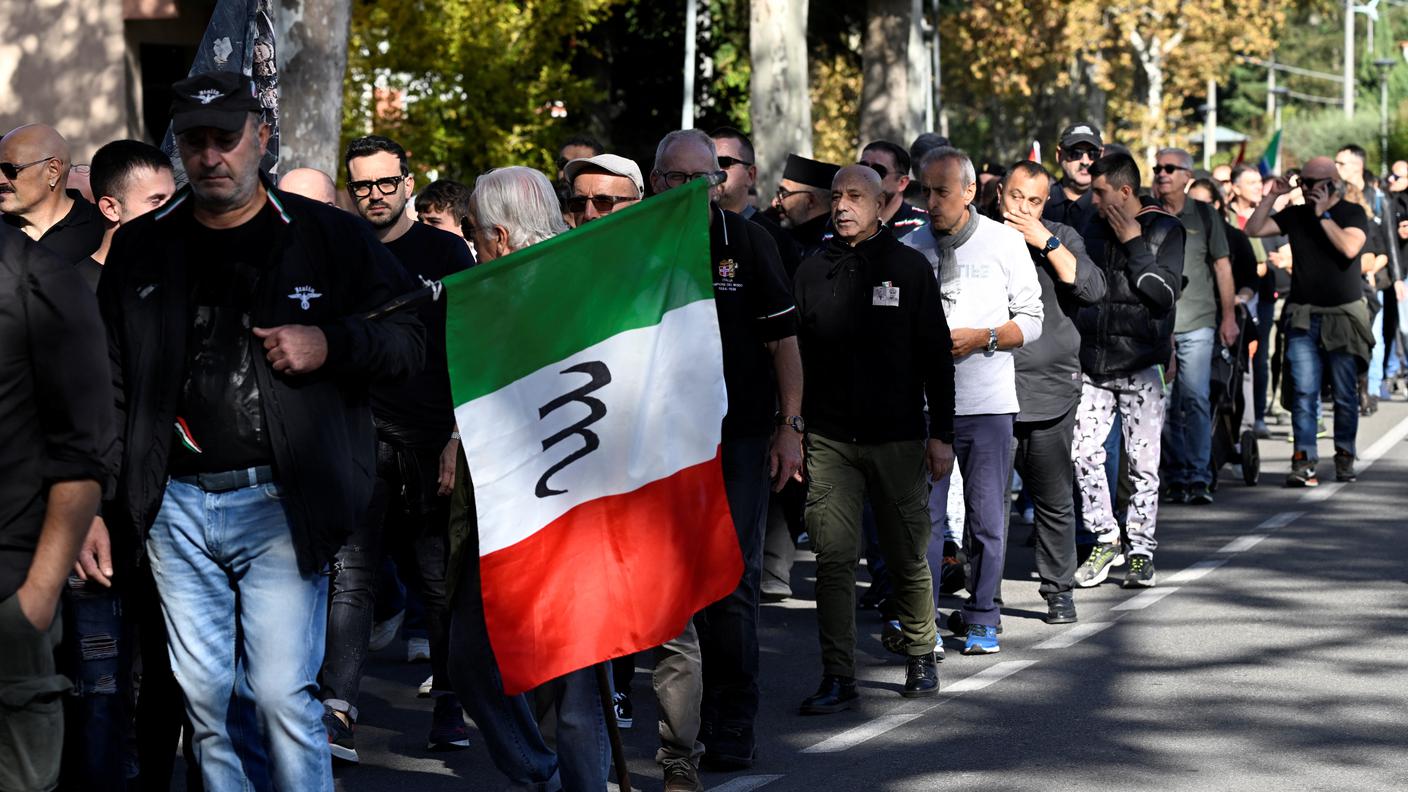 Predappio: è il giorno delle camicie nere