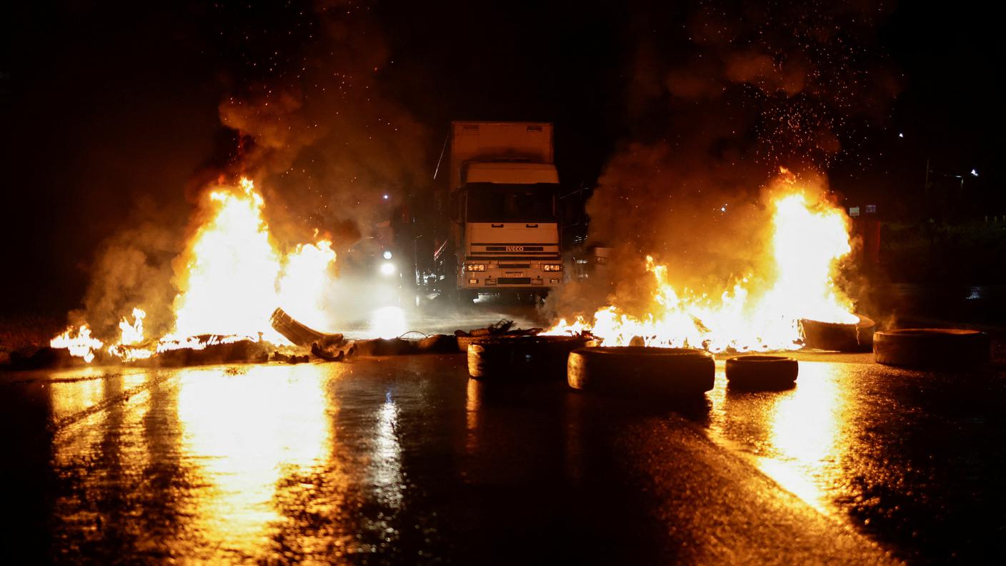 Le proteste dopo le elezioni