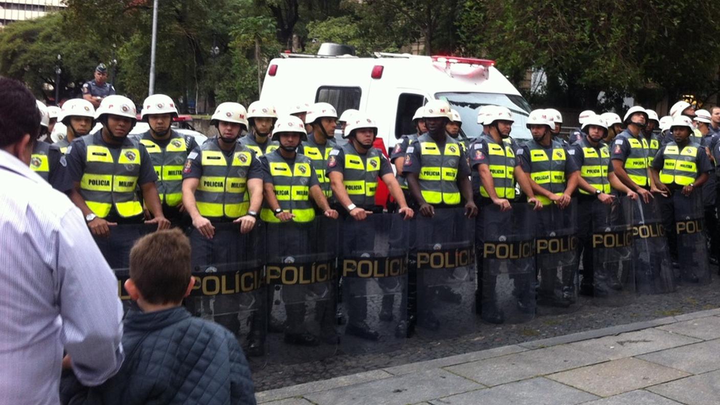 La polizia schierata in forze