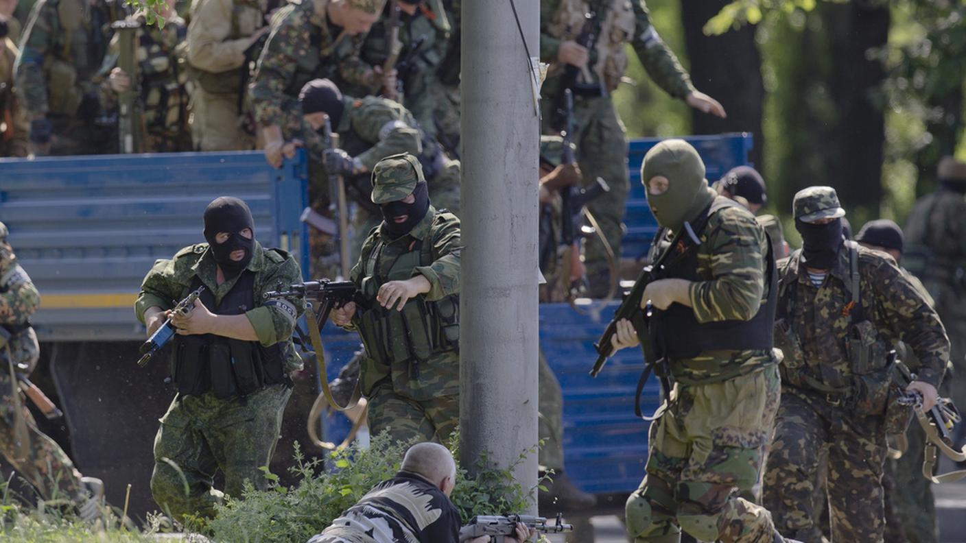 Miliziani prorussi a Donetsk