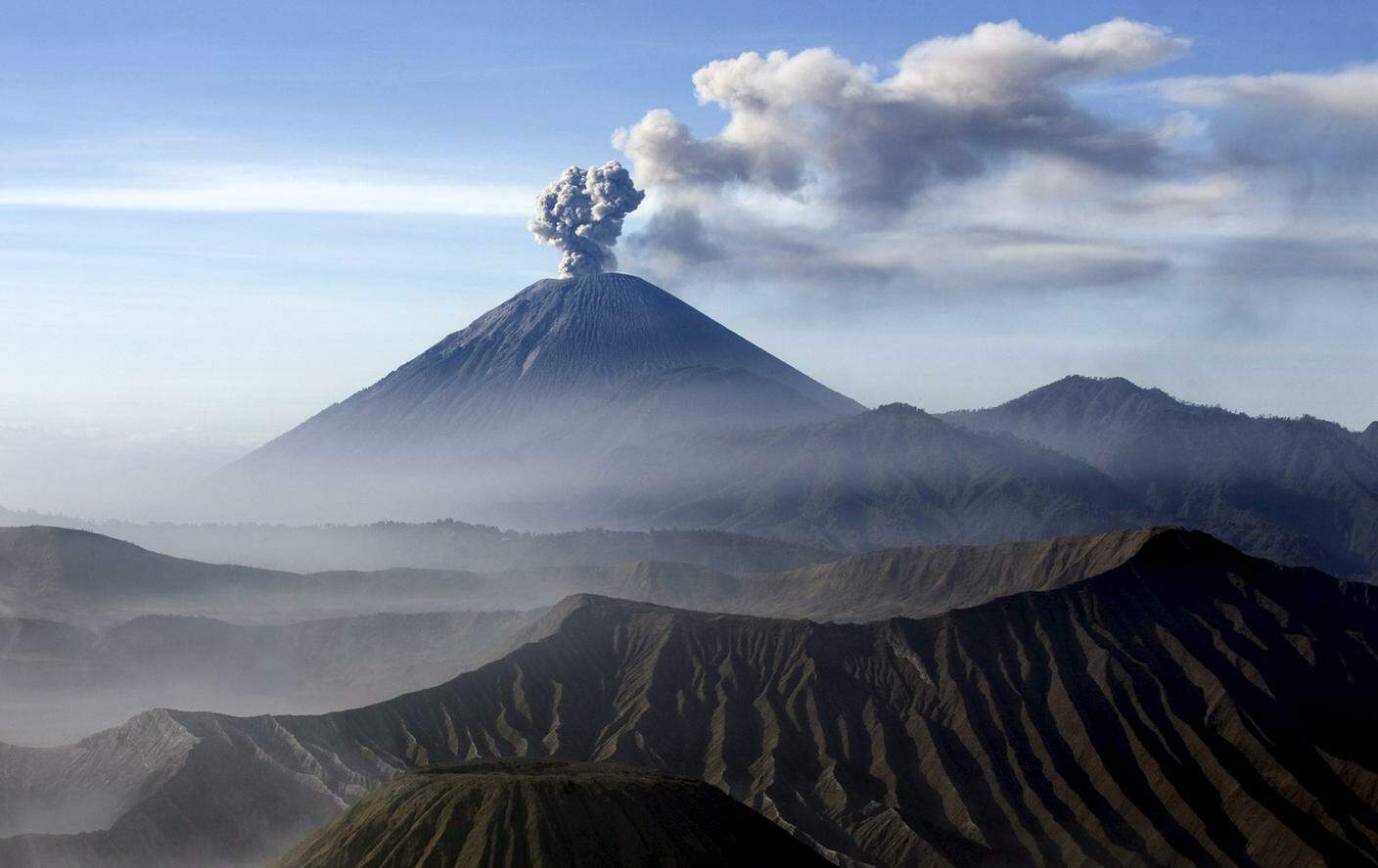 Il vulcano Semeru aveva causato danni e morti già un anno fa