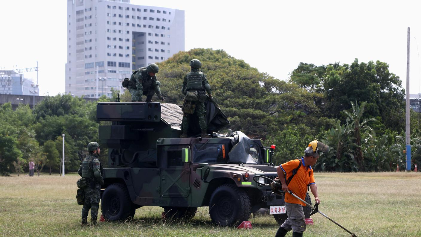 Un sistema Avenger montato su un Humvee fornito da Washington alle forze armate di Taiwan