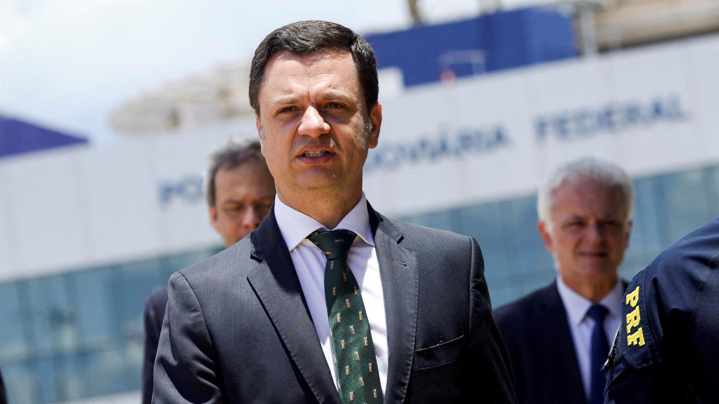L'ex ministro brasiliano Anderson Torres è finito in manette al suo rientro dalla Florida