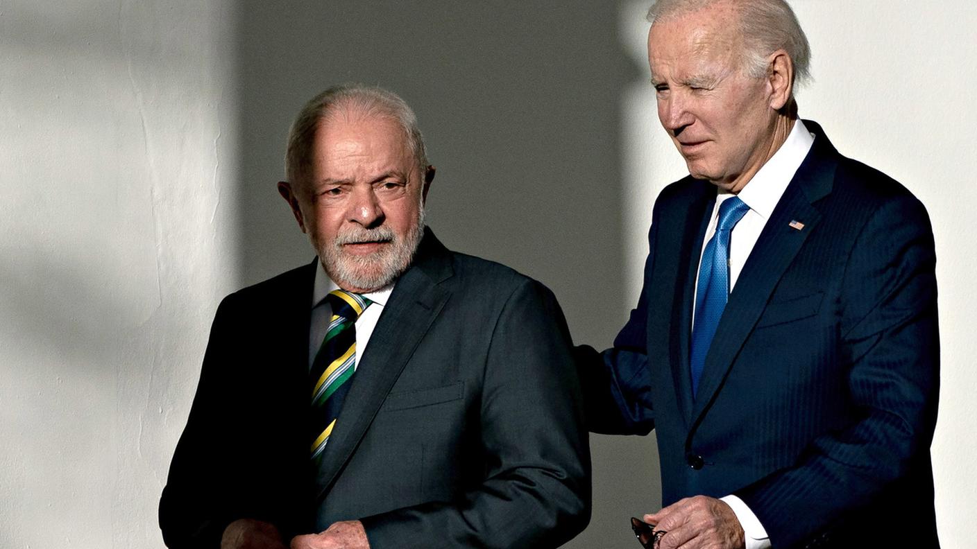 L'incontro alla Casa Bianca tra Lula da Silva (a sinistra) e Joe Biden