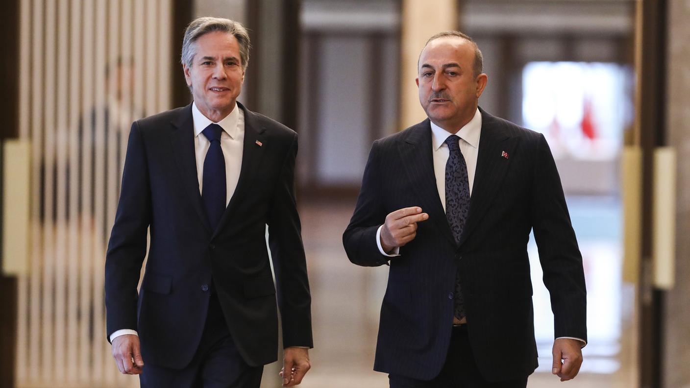 Insieme all'omologo Mevlut Cavusoglu