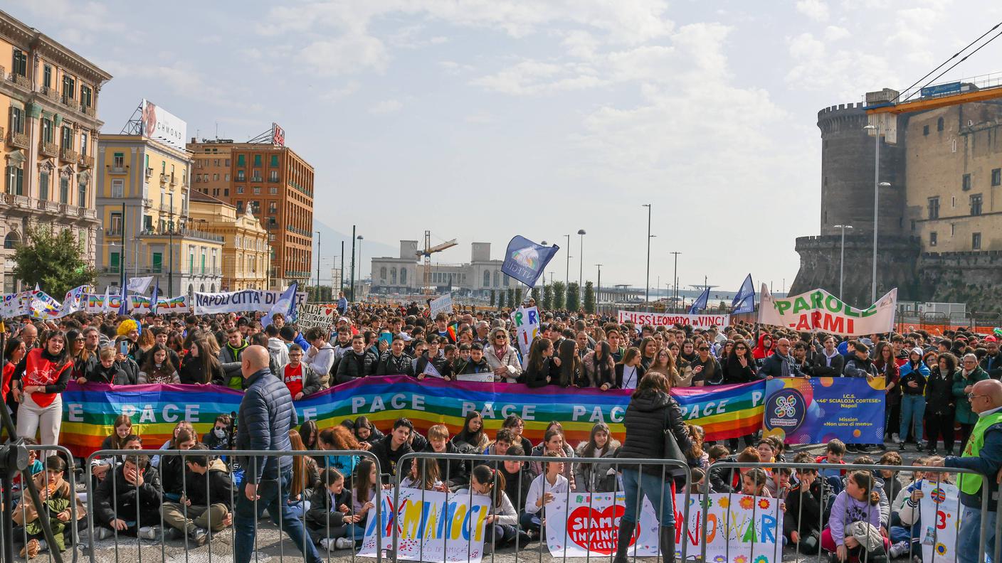 ManifestazionePerlaPaceNapoli.jpg