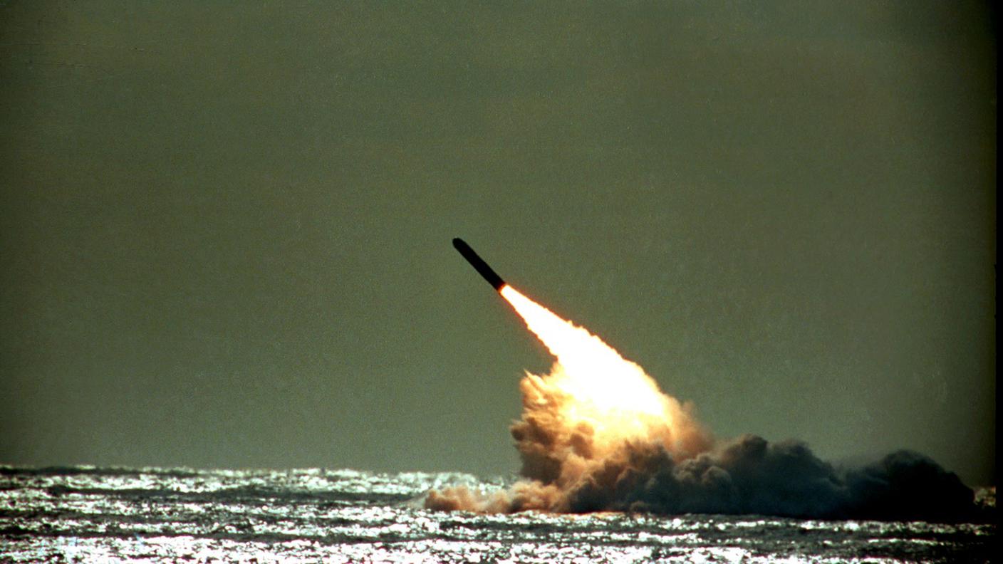 Un missile, in grado di trasportare una testata nucleare, lanciato da un sottomarino USA