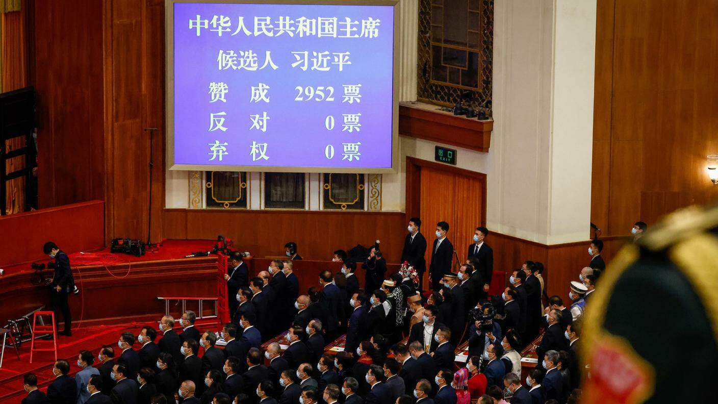 Xi, unico candidato, è stato riconfermato dai deputati all'unanimità