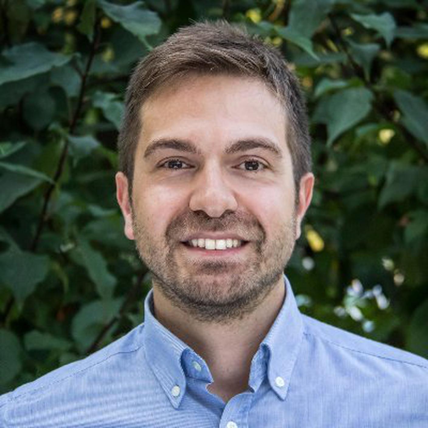 Tiziano Marino è analista politico e ricercatore presso il Centro studi internazionali di Roma