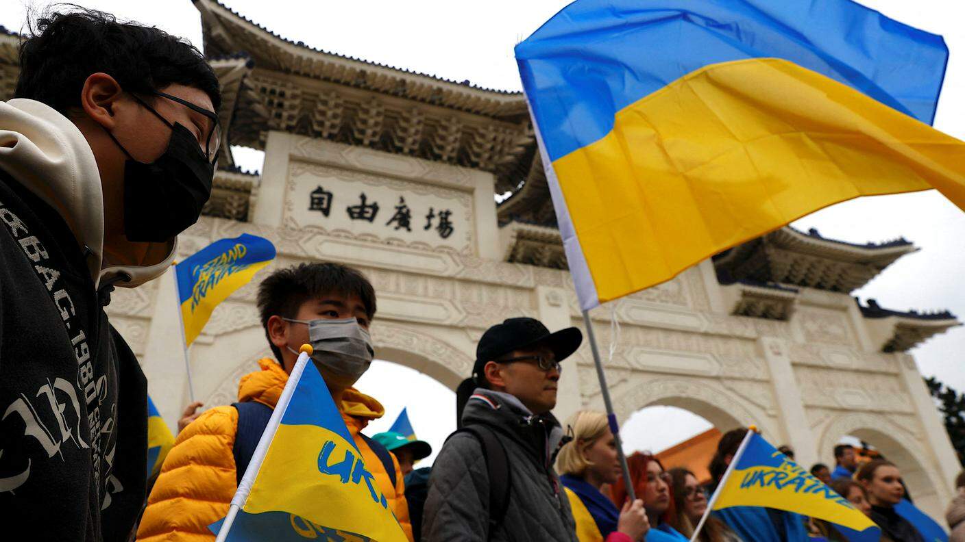 Manifestazioni di solidarietà per l'Ucraina, a Taipei, nel primo anniversario dell'invasione russa