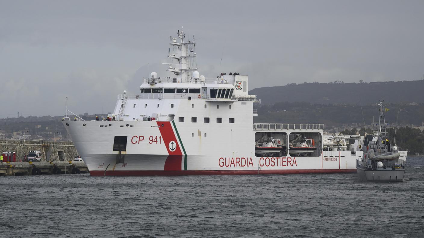 La guardia costiera italiana a Lampedusa