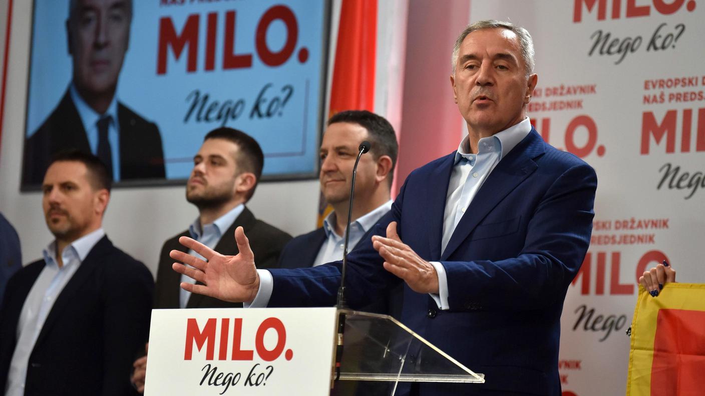Milo Djukanovic durante un suo comizio elettorale, in Montenegro, negli ultimi giorni