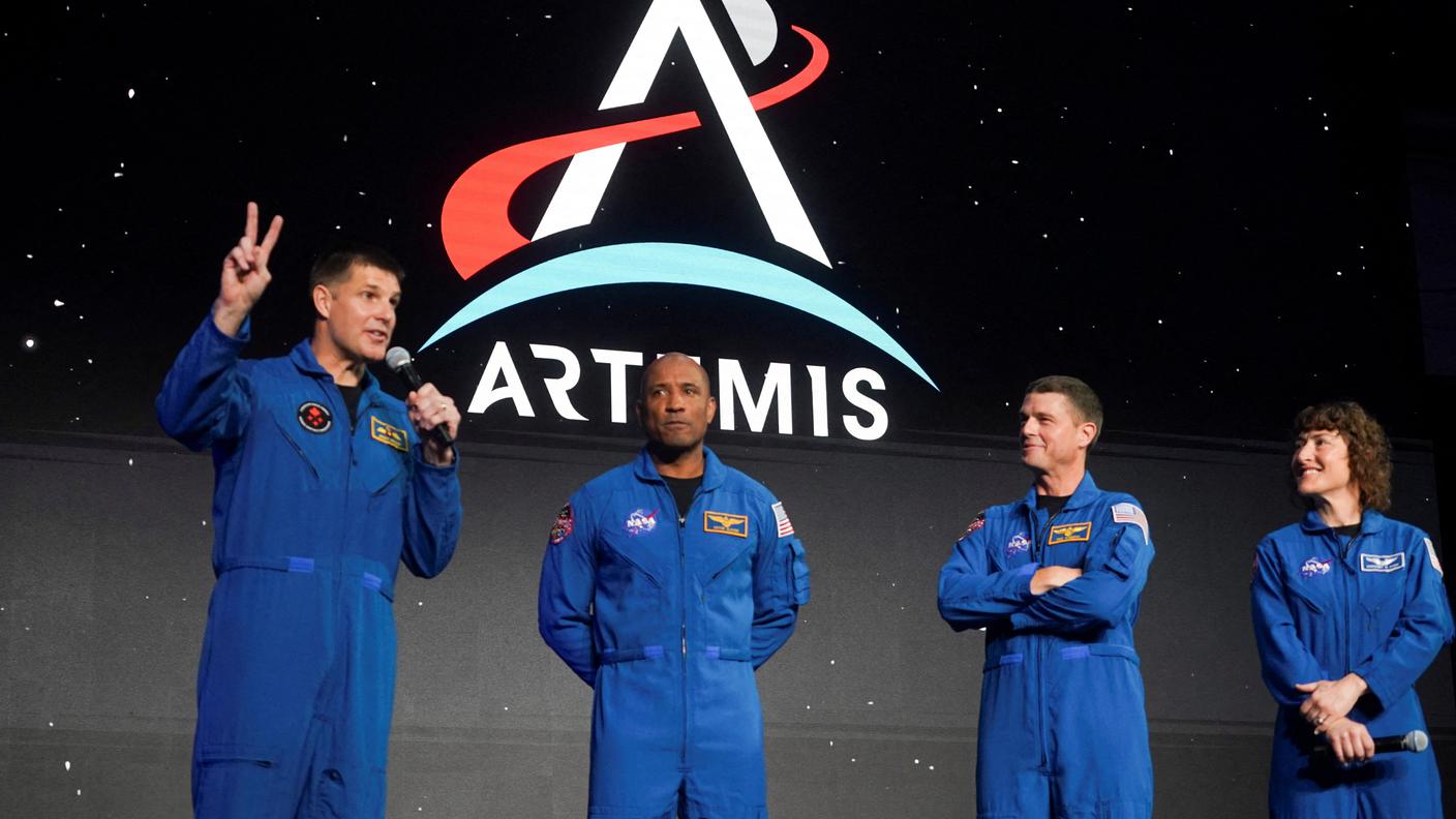 Da sinistra, gli astronauti Reid Wiseman, Victor Glover, Jeremy Hansen e Christina Koch