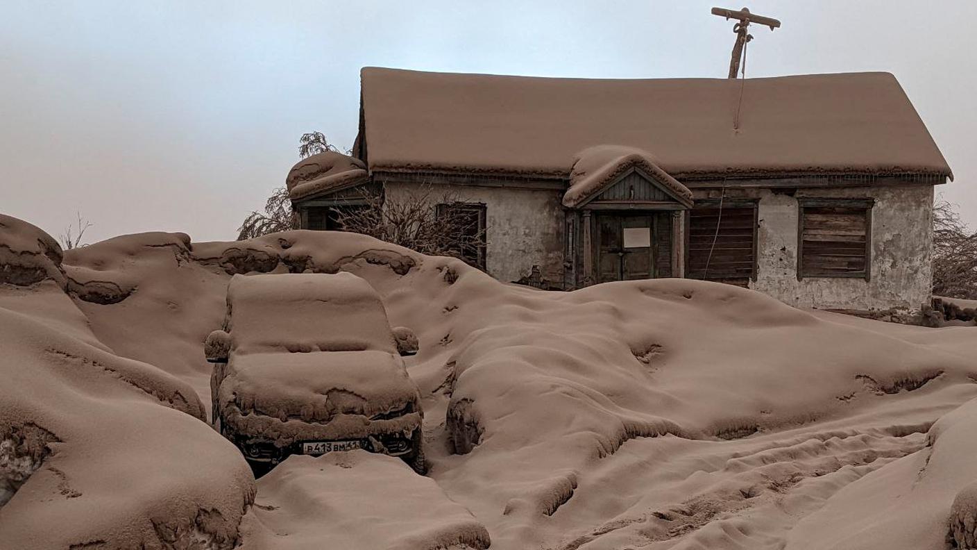 Sembra neve... ma è cenere