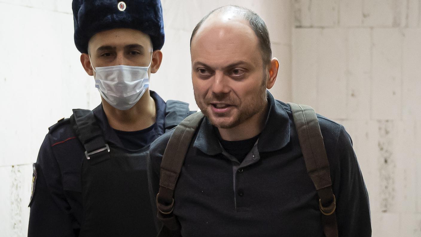 Vladimir Kara-Murza in occasione di una delle sue apparizioni in aula