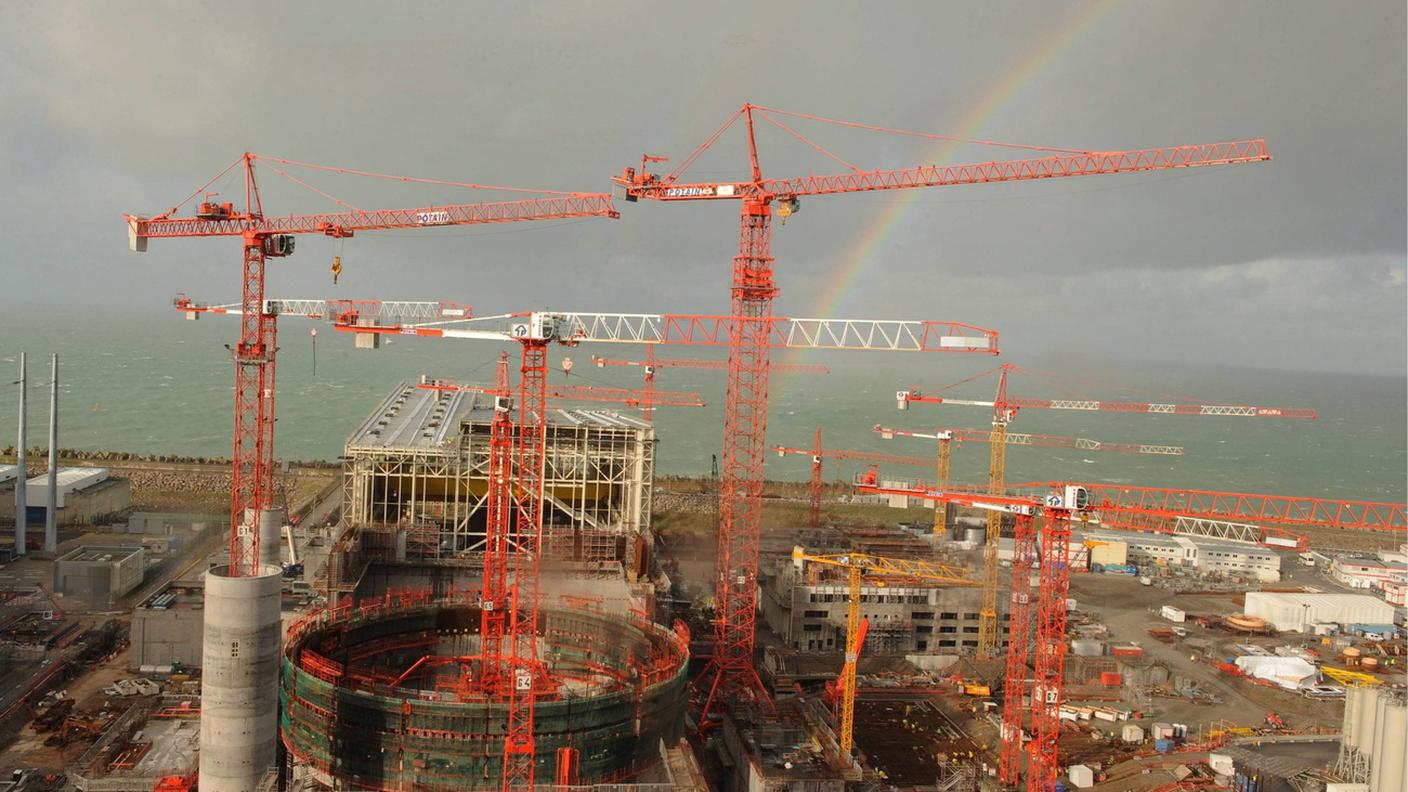 Il reattore di Flamanville nelle prime fasi della sua costruzione, nel 2009