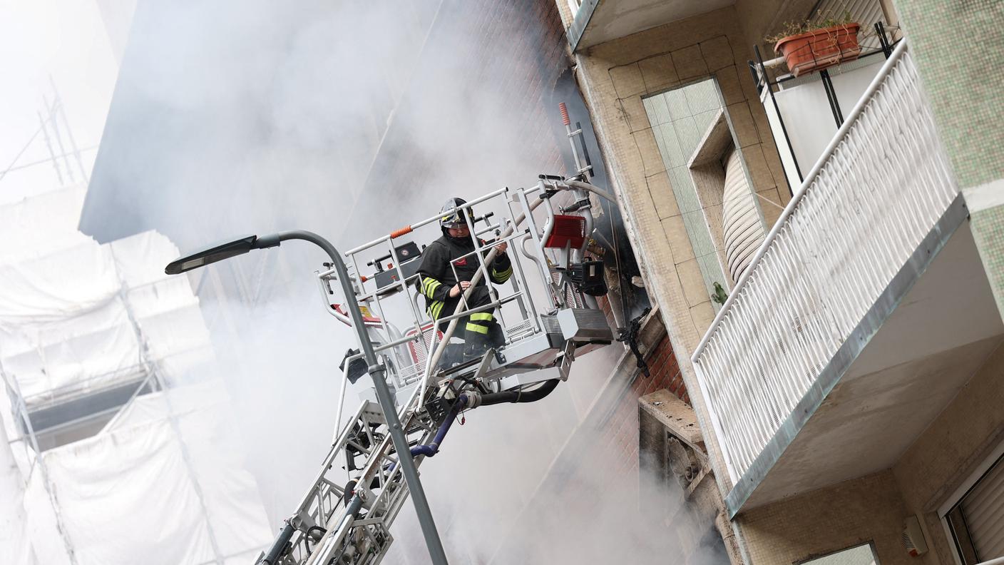 Un edificio e una scuola materna sono stati evacuati