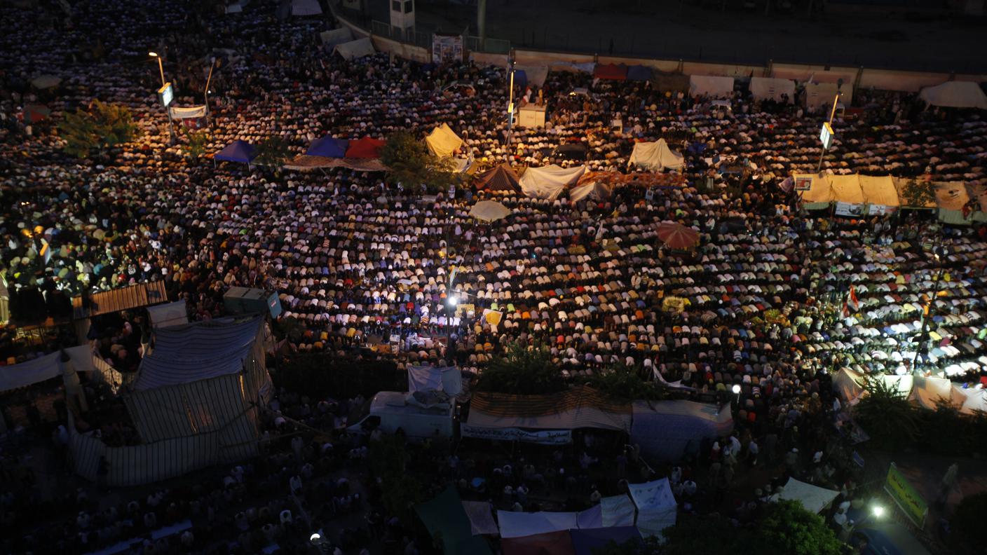 tahrir egitto sostenitori morsi 8 2-7-2013 re.JPG