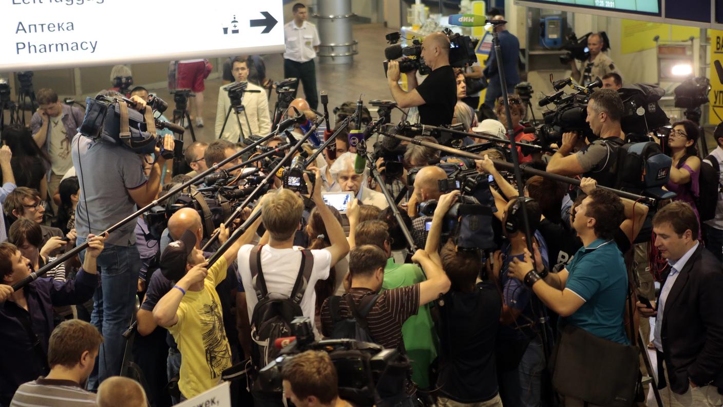 snowden rt .jpg