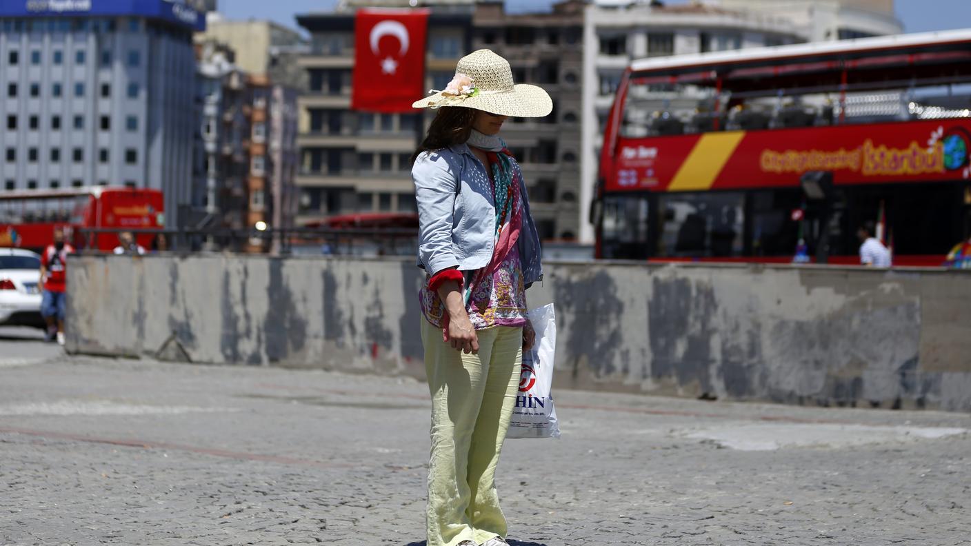 standing protest 9 19.06.2013 re.jpg