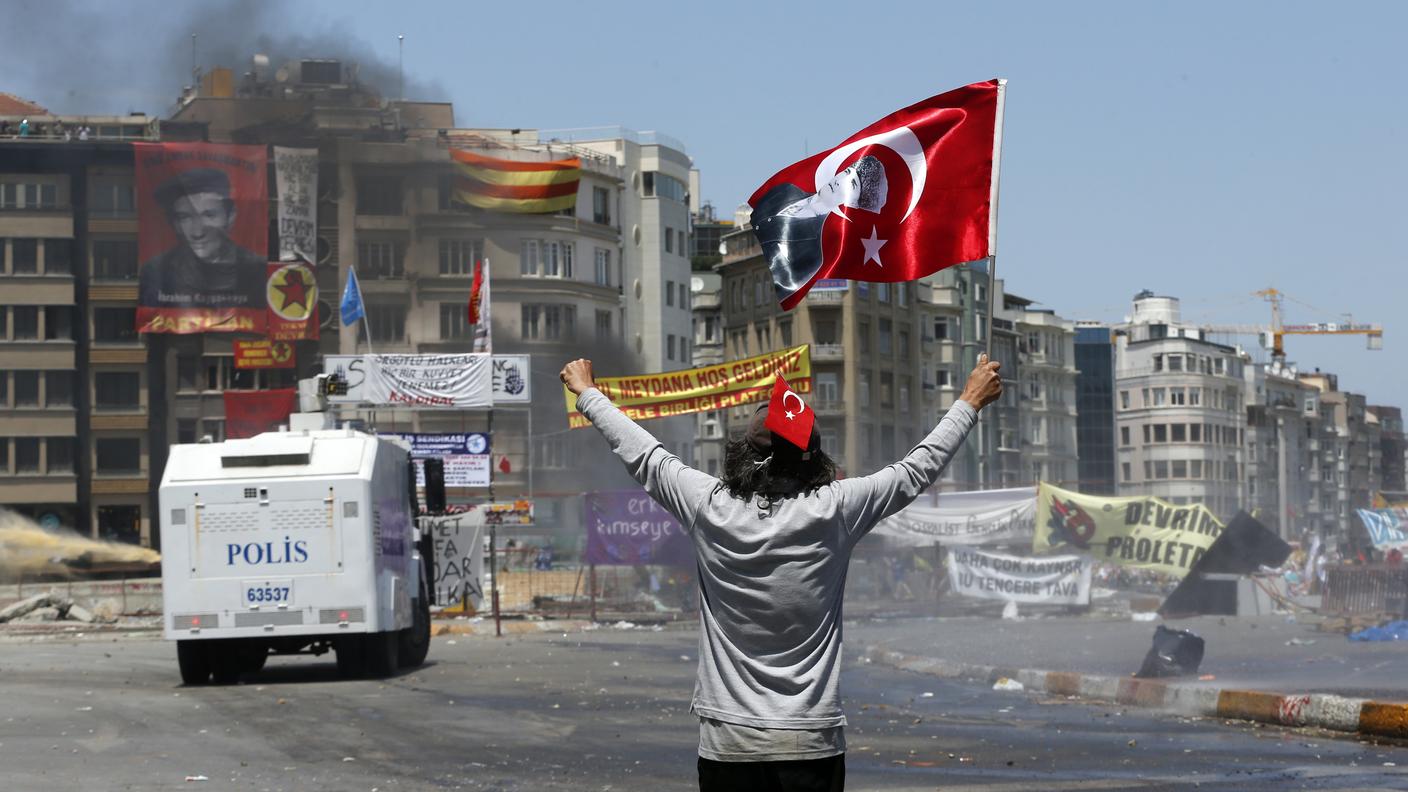 Turchia Taksim 12 11.06.2013 re.jpg