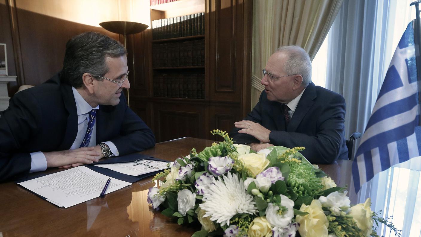 Il premier Samaras con l'ospite tedesco
