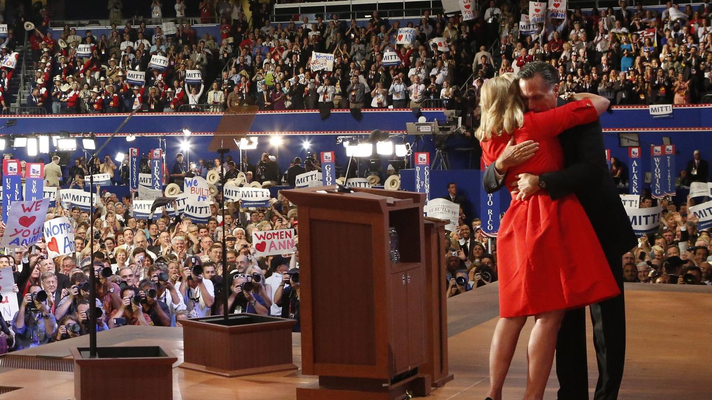 Abbraccio Romney, Re.jpg
