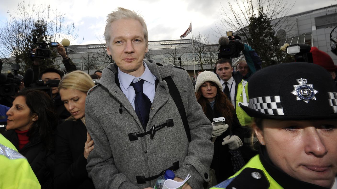 re_julian-assange-4.jpg