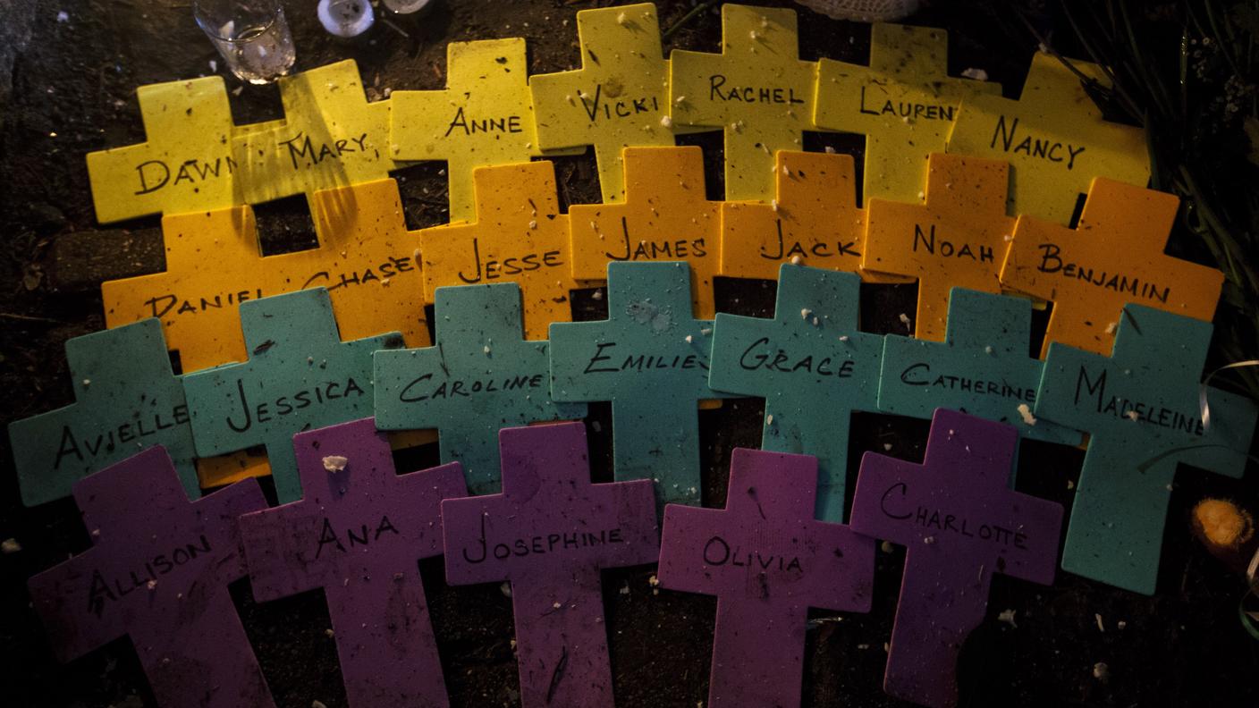 sandy hook scuola usa re 8.jpg