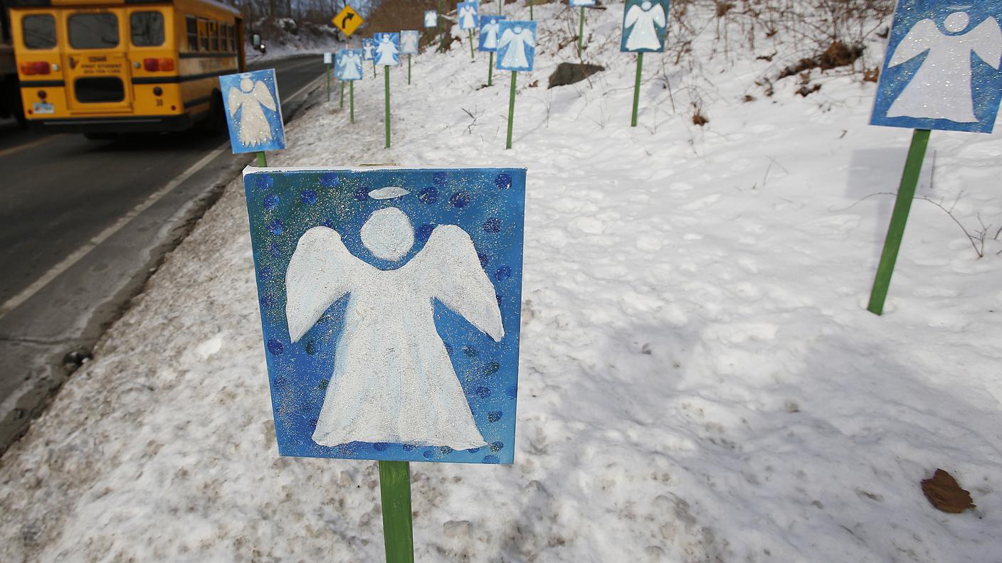 sandy hook scuola usa re 2.jpg