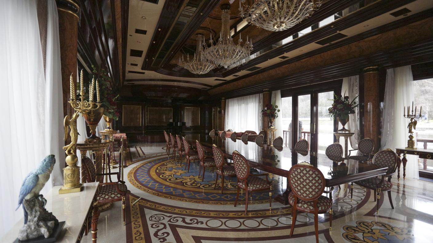 Villa_Ianukovich_reutersRTX19BYK.jpg