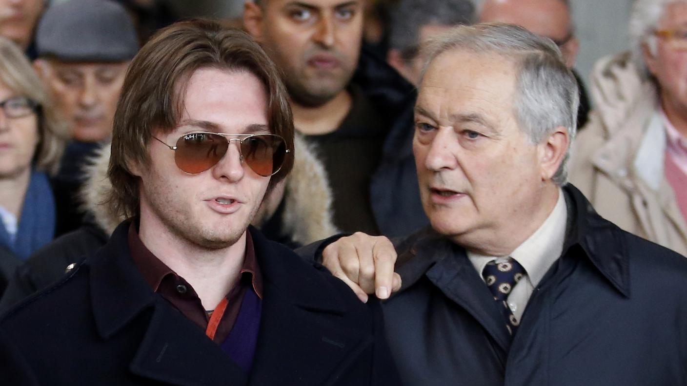 sollecito e padre re.jpg