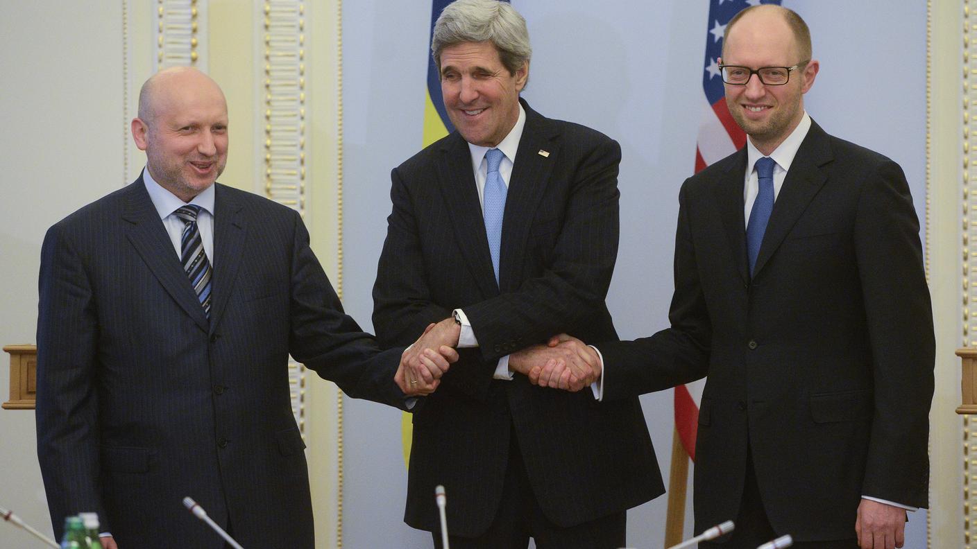 Kerry ha anche incontrato il presidente Turcinov e il premier Iatseniuk