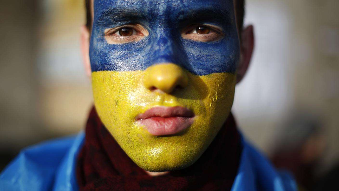 proteste kiev faccia ucraina re.jpg
